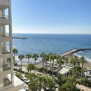 Precioso En Primera Línea De Playa Marbella